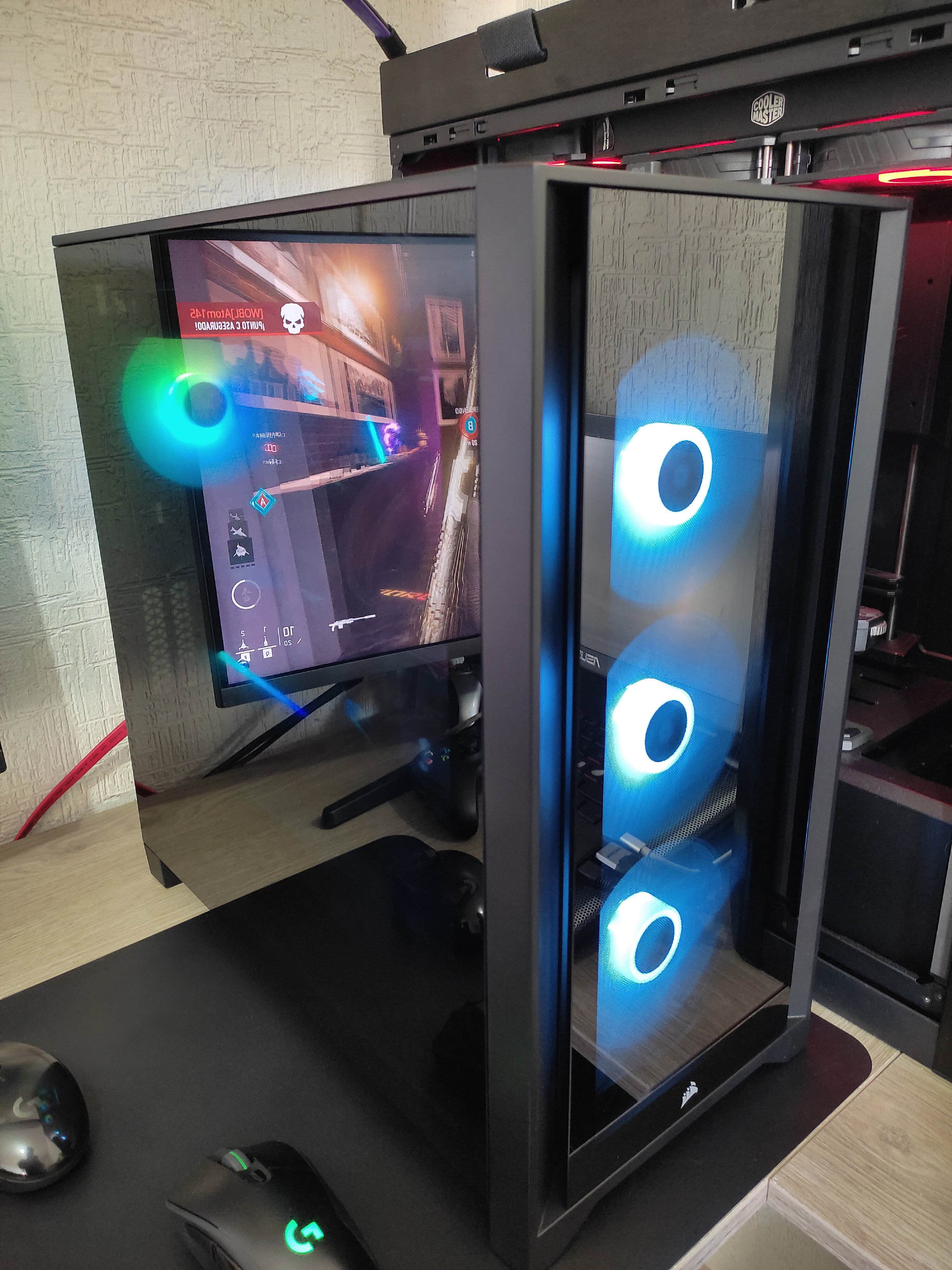 Ensamble custom con refrigeración líquida y cableado estético